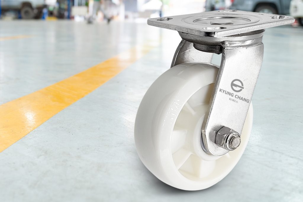 ลูกล้อไนล่อนสีขาวแบบหมุน สำหรับงานอุตสาหกรรม พื้นโรงงานเรียบ รับน้ำหนักได้ดี