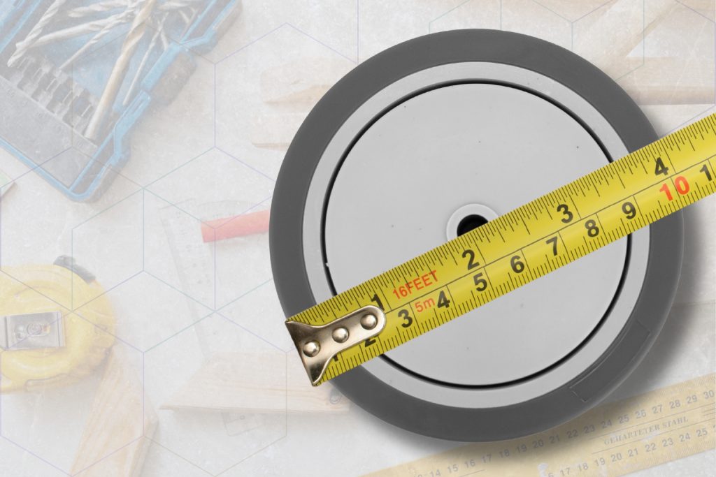 ล้อรถเข็น 4 นิ้ว วัดขนาดด้วยตลับเมตร