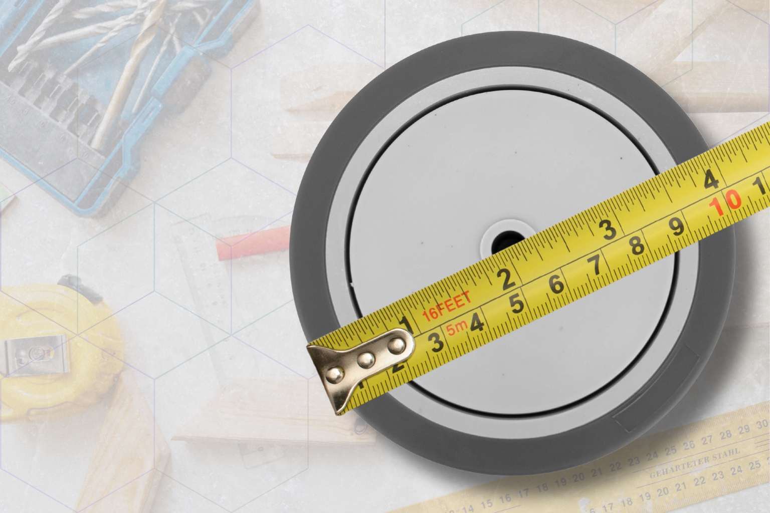 ล้อรถเข็น 4 นิ้ว วัดขนาดด้วยตลับเมตร